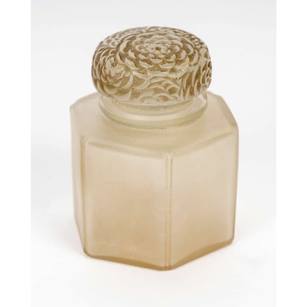 Boîte Pot à Crème « Chrysanthèmes » verre blanc patiné sépia de René LALIQUE 3