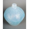 Vase « Plumes » verre opalescent patiné bleu de René LALIQUE 10