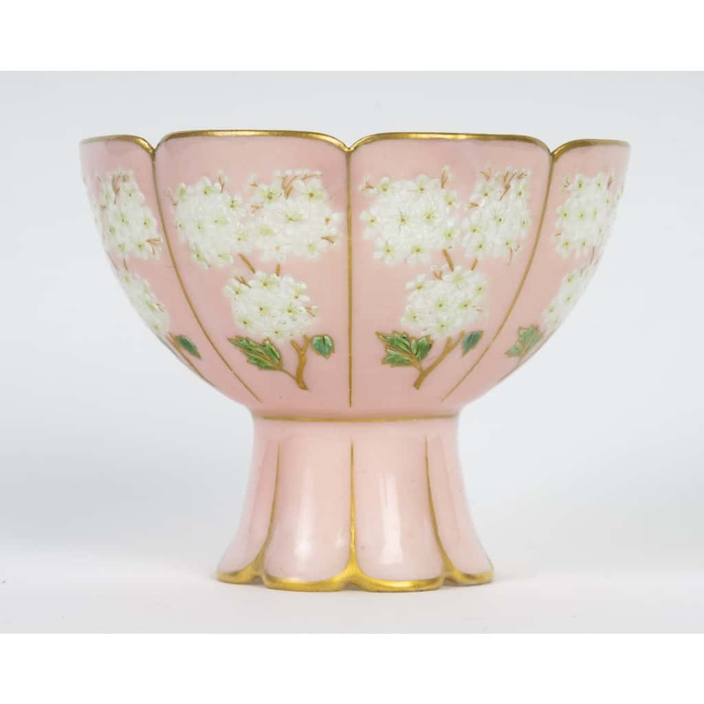 Coupe Camille Naudot en porcelaine à décor plis-à-jour 3