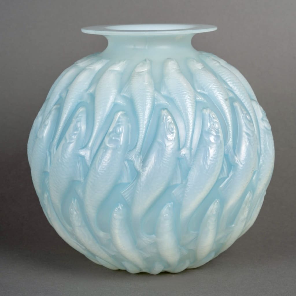 Vase « Marisa » verre opalescent patiné bleu de René LALIQUE 2
