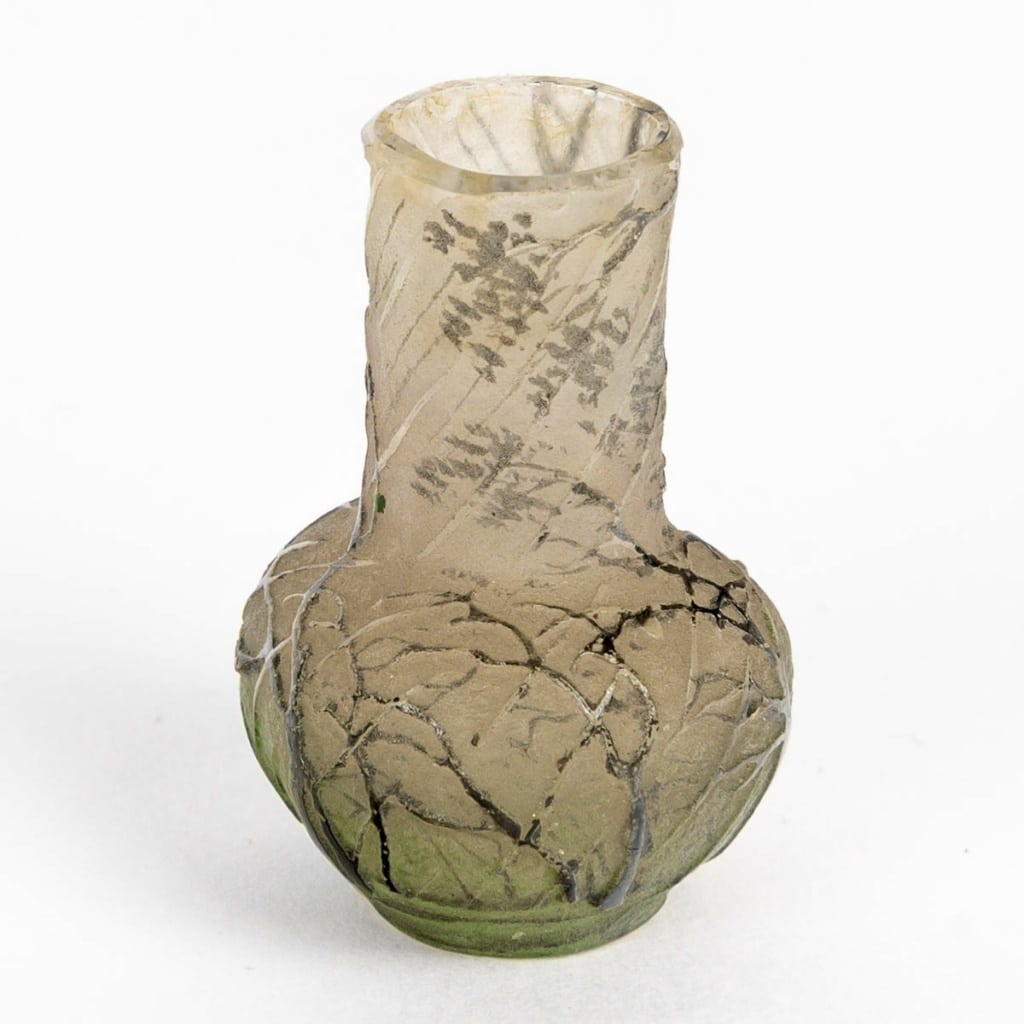 Vase Miniature « A la Pluie » verre dégagé à l&rsquo;acide et émaillé de DAUM Nancy 5