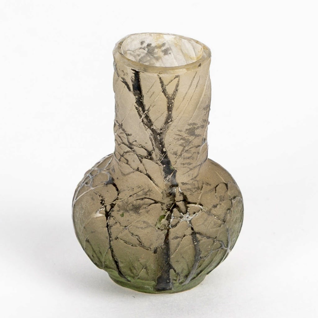 Vase Miniature « A la Pluie » verre dégagé à l&rsquo;acide et émaillé de DAUM Nancy 4