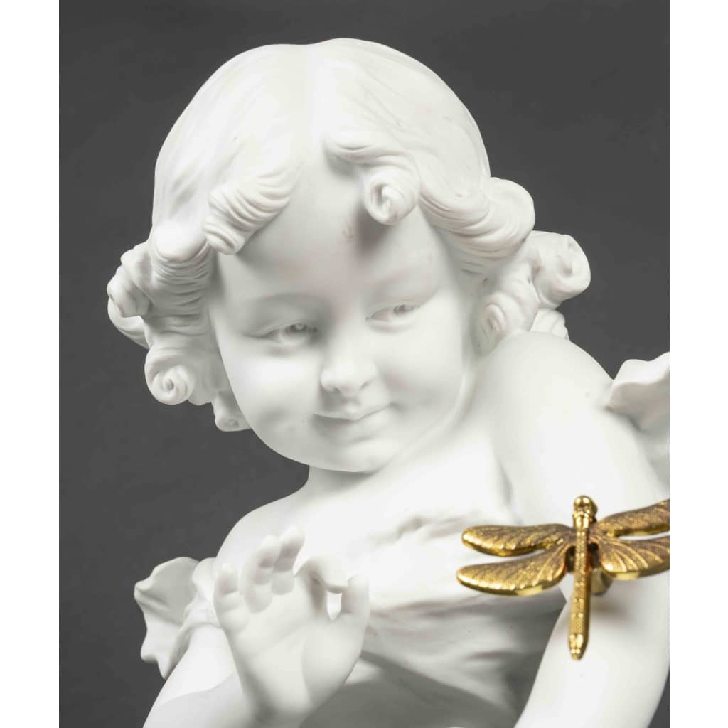 ARISTIDE DE RANIERI, Un biscuit de Sèvres, petite fille à la libellule, début XXème siècle 10 ARISTIDE DE RANIERI, Un biscuit de Sèvres, petite fille à la libellule, début XXème siècle 10