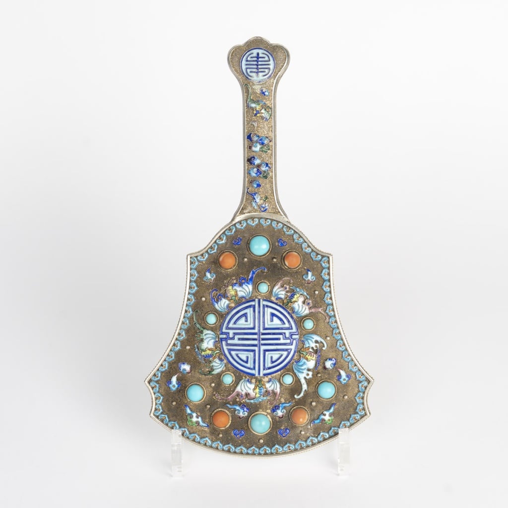 Miroir en argent, Travail d&rsquo;extreme orient. Fin XIX-Début XXème siècle 5