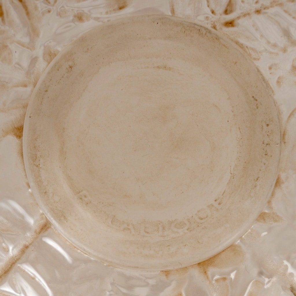 Vase « Lièvres » verre blanc patiné sépia de René LALIQUE 8