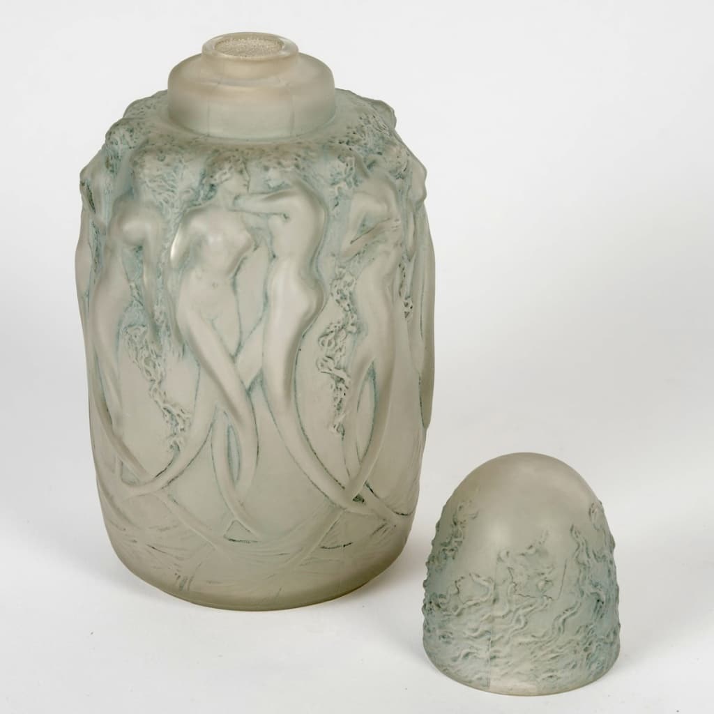 Brûle-Parfums « Sirènes » verre blanc patiné bleu de René LALIQUE 5 Brûle-Parfums « Sirènes » verre blanc patiné bleu de René LALIQUE 5