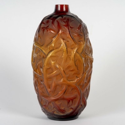 Vase « Ronces » verre ambre orangé de René LALIQUE Vase « Ronces » verre ambre orangé de René LALIQUE