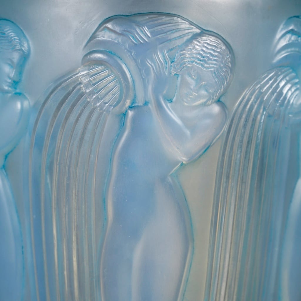 Vase « Danaïdes » verre opalescent patiné bleu de René LALIQUE 8