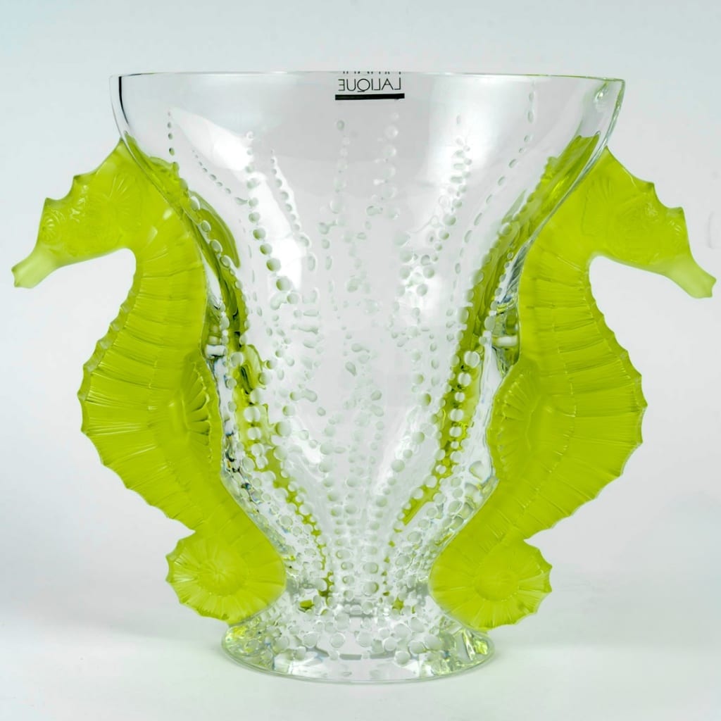 Vase « Poséïdon » cristal blanc et vert absinthe de LALIQUE FRANCE 2