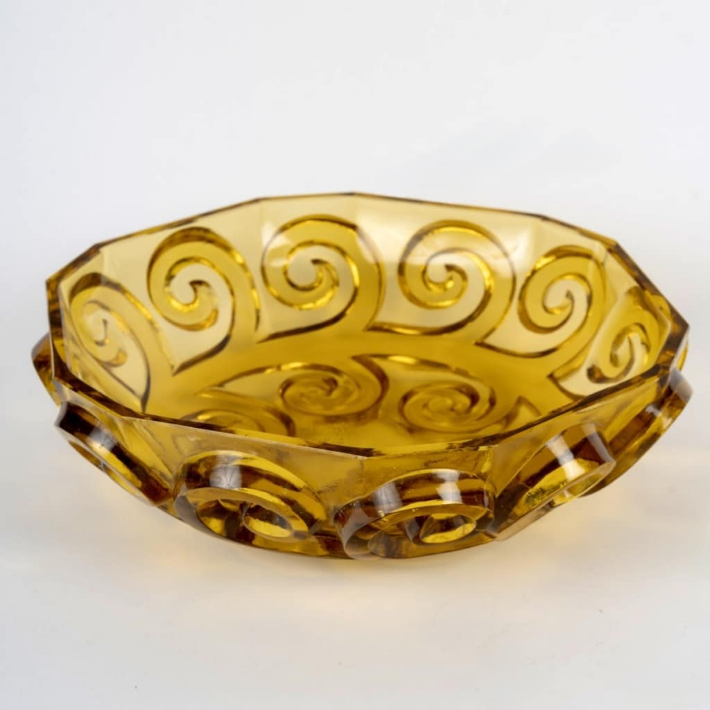 Coupe « Cardamine » verre jaune de René LALIQUE 2 Coupe « Cardamine » verre jaune de René LALIQUE 2