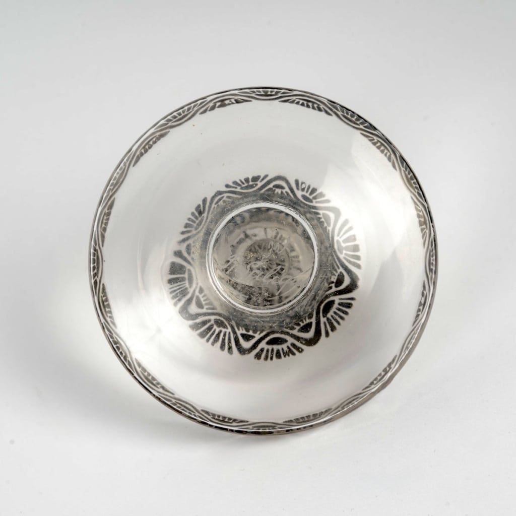 Flacon « Lentilles » verre blanc patiné gris de René LALIQUE 4