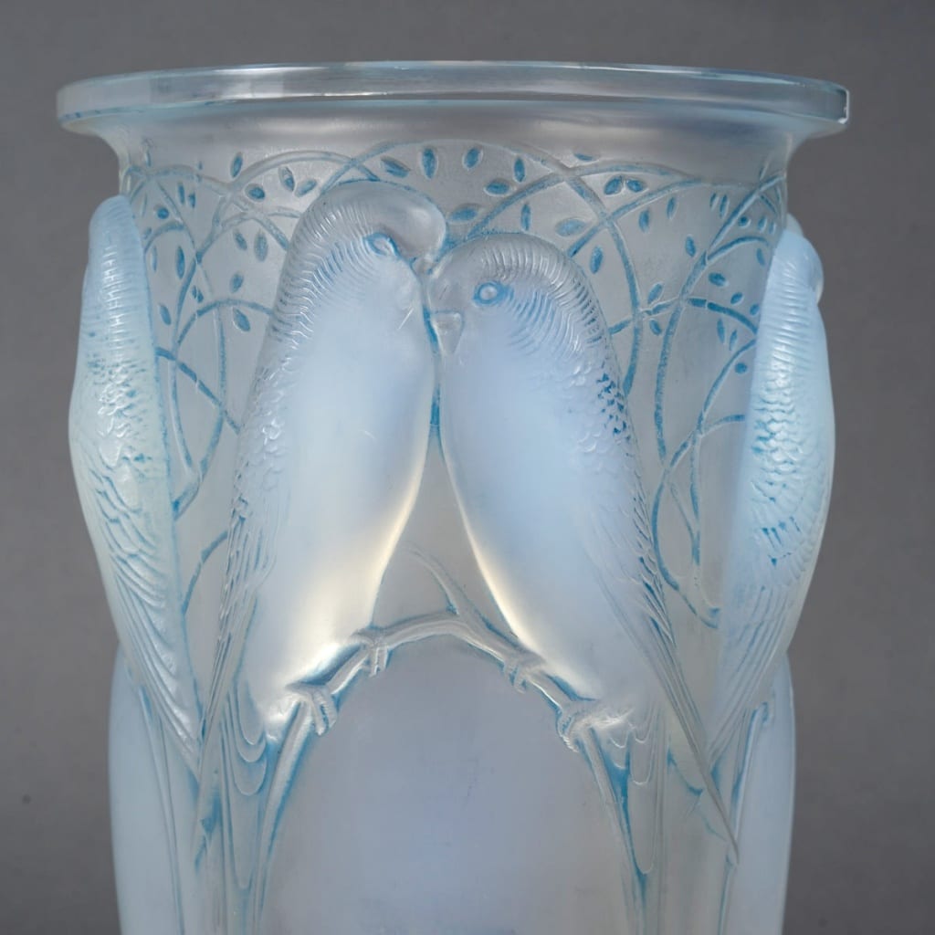 Vase « Ceylan » verre opalescent patiné bleu de René LALIQUE 6