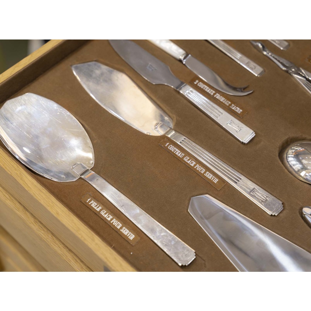 ORFEVRE SAVARY & FILS MENAGERE 191 PIECES EN ARGENT MASSIF EPOQUE 1930 22