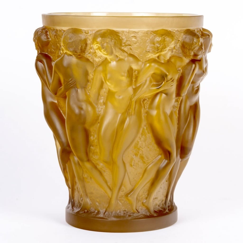 Vase « Bacchantes » verre jaune ambré patiné sépia de René LALIQUE 2