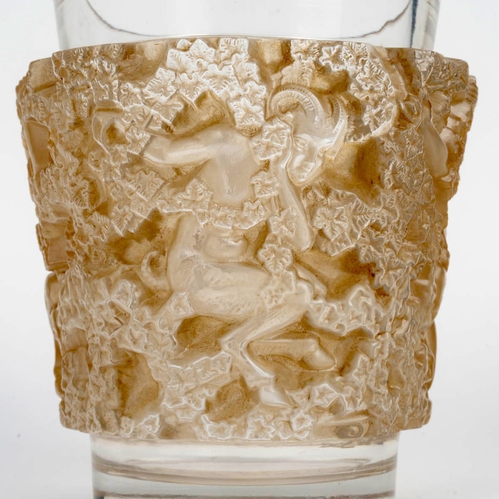 Vase « Bacchus » verre blanc patiné sépia de René LALIQUE 5 Vase « Bacchus » verre blanc patiné sépia de René LALIQUE 5