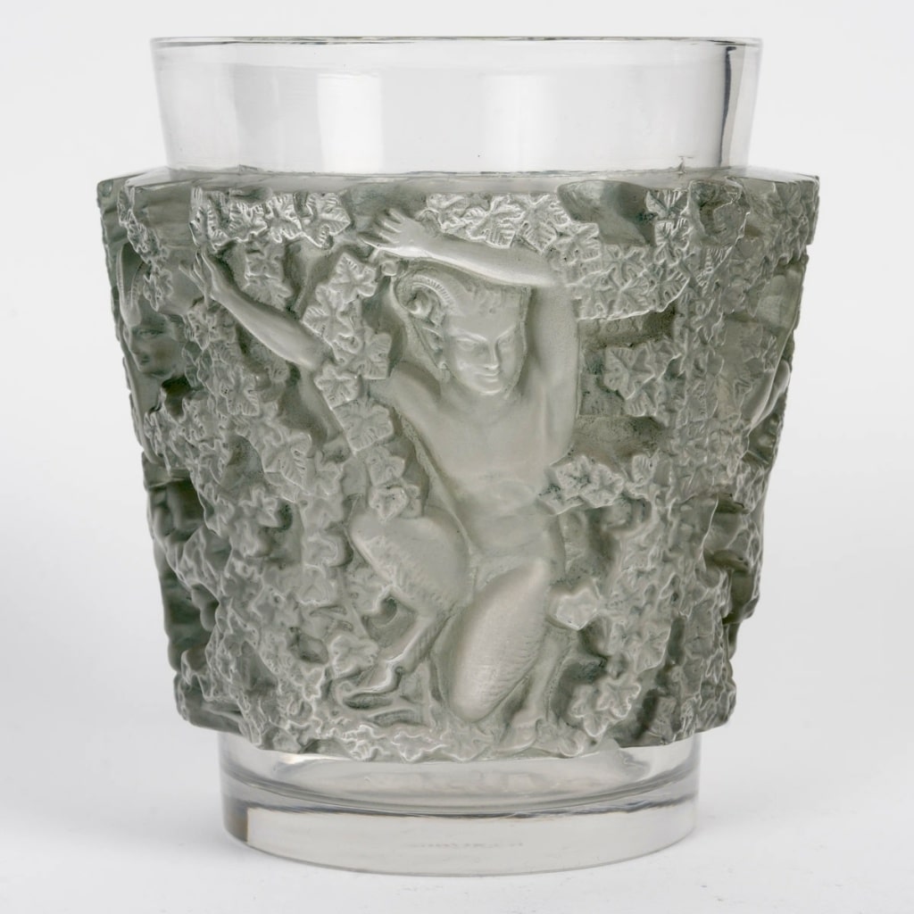 Vase « Bacchus » verre blanc patiné bleu de René LALIQUE 4