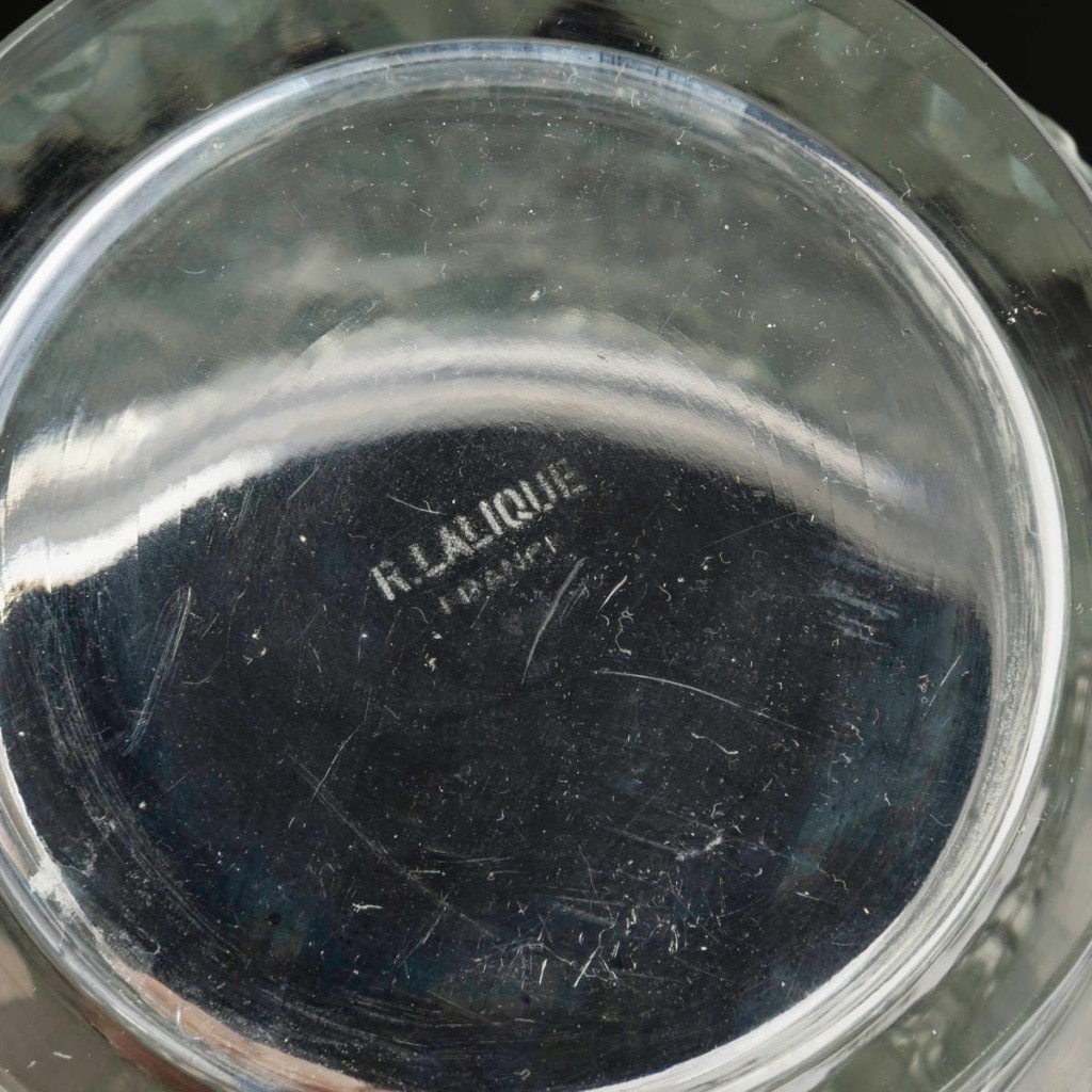 Vase « Bacchus » verre blanc patiné bleu de René LALIQUE 7