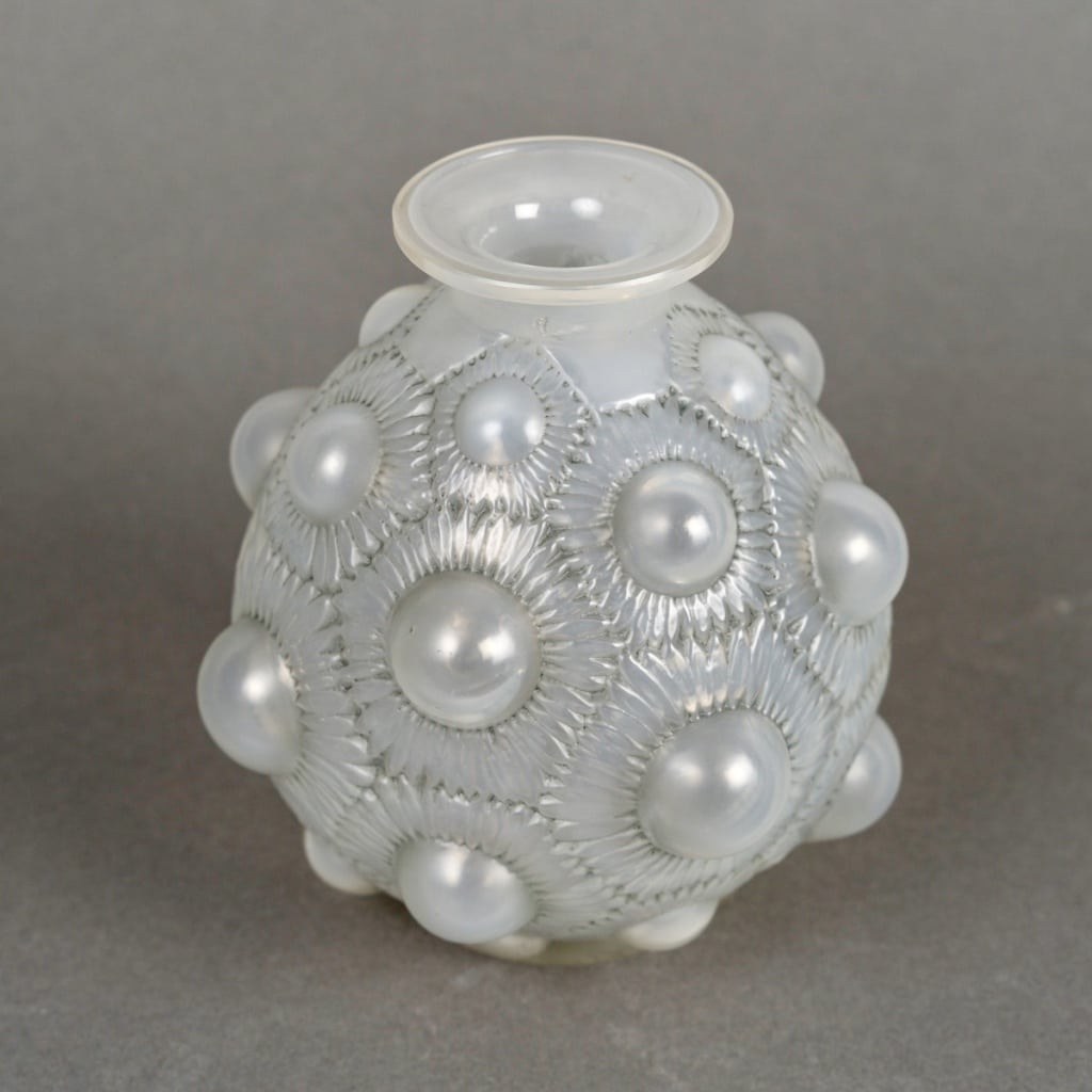 Vase « Tournesols » verre opalescent patiné bleu gris de René LALIQUE 5