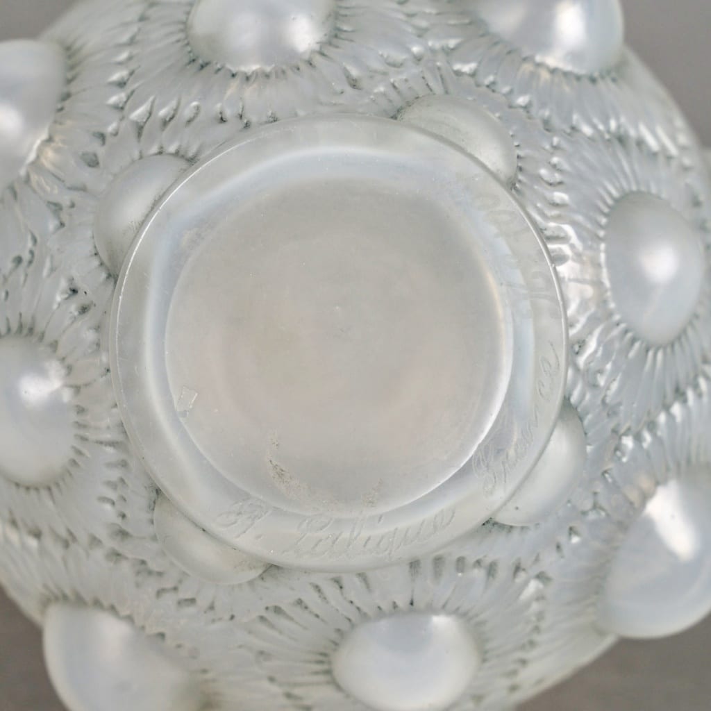 Vase « Tournesols » verre opalescent patiné bleu gris de René LALIQUE 7