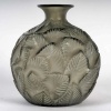 Vase « Ormeaux » verre gris patiné blanc de René LALIQUE 7