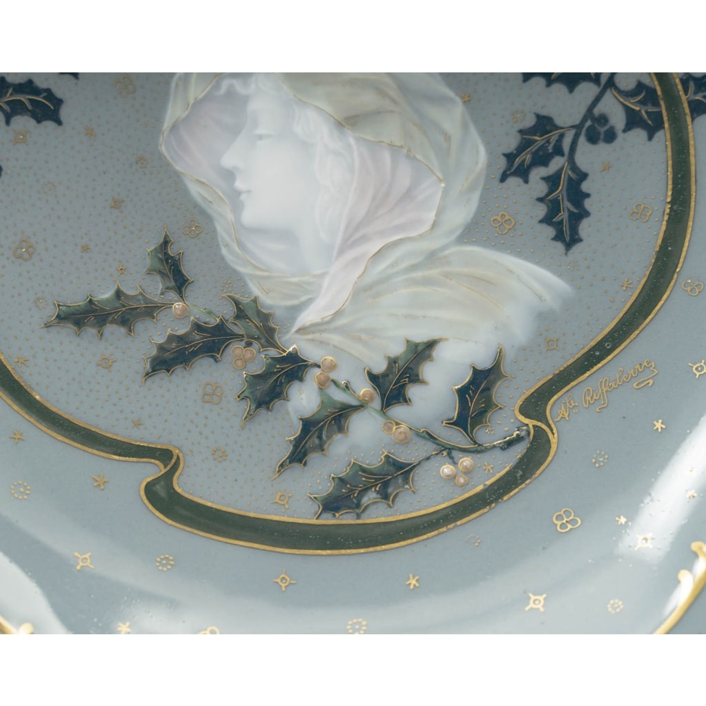 Auguste Riffaterre (1868-1935), paire d&rsquo;assiettes en porcelaine pâte sur pâte. Epoque Art Nouveau, vers 1900 6