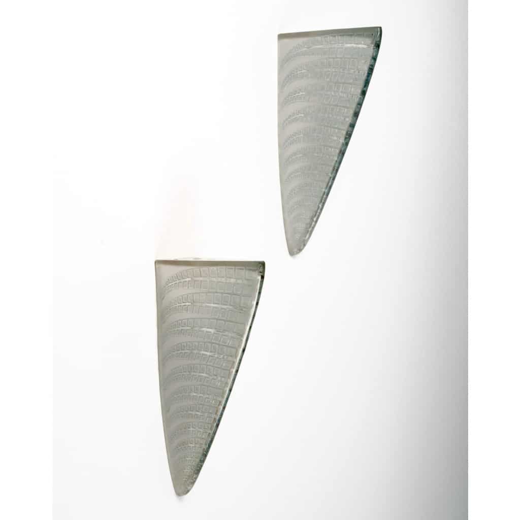 Paire d&rsquo;Appliques « Fougères » verre blanc patiné bleu de René LALIQUE 3