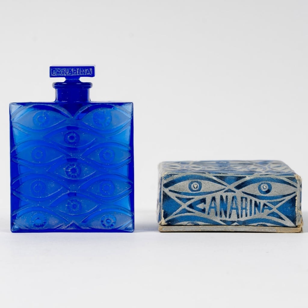Flacon « Les Yeux Bleus » verre bleu cobalt patiné blanc de René LALIQUE pour Canarina 4