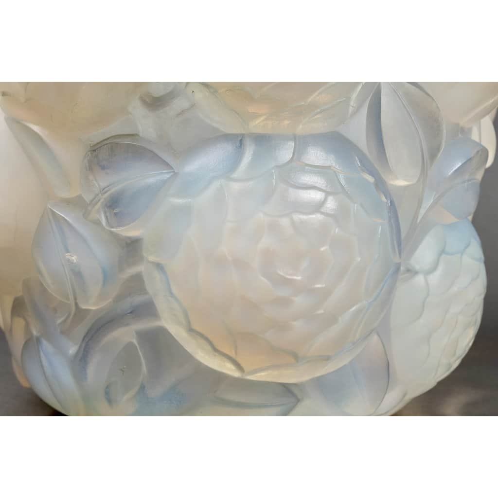 Vase « Oran » verre opalescent de René LALIQUE 5