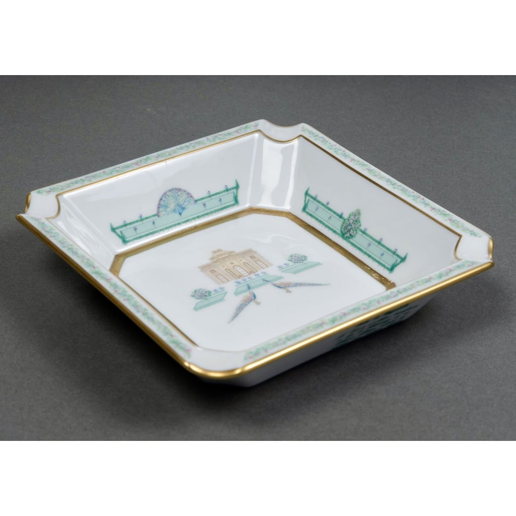 Service de Table « Bagatelle » porcelaine de BERNARDAUD – 39 pièces 11 Service de Table « Bagatelle » porcelaine de BERNARDAUD – 39 pièces 11