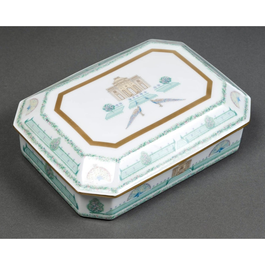 Service de Table « Bagatelle » porcelaine de BERNARDAUD – 39 pièces 13 Service de Table « Bagatelle » porcelaine de BERNARDAUD – 39 pièces 13