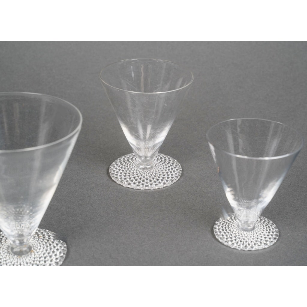 Service « Tokyo » verre blanc de René LALIQUE – 42 pièces 8