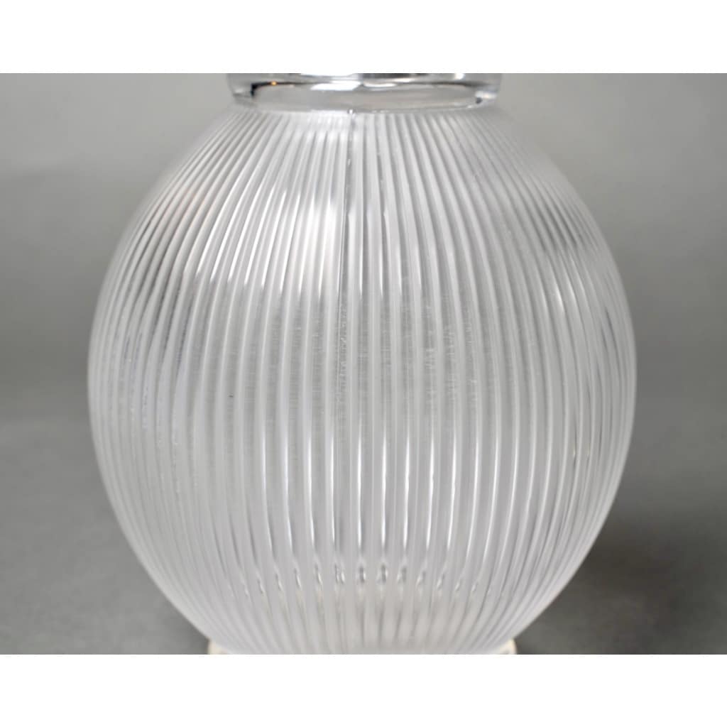 Paire de Carafes « Langeais » cristal blanc de LALIQUE FRANCE 5