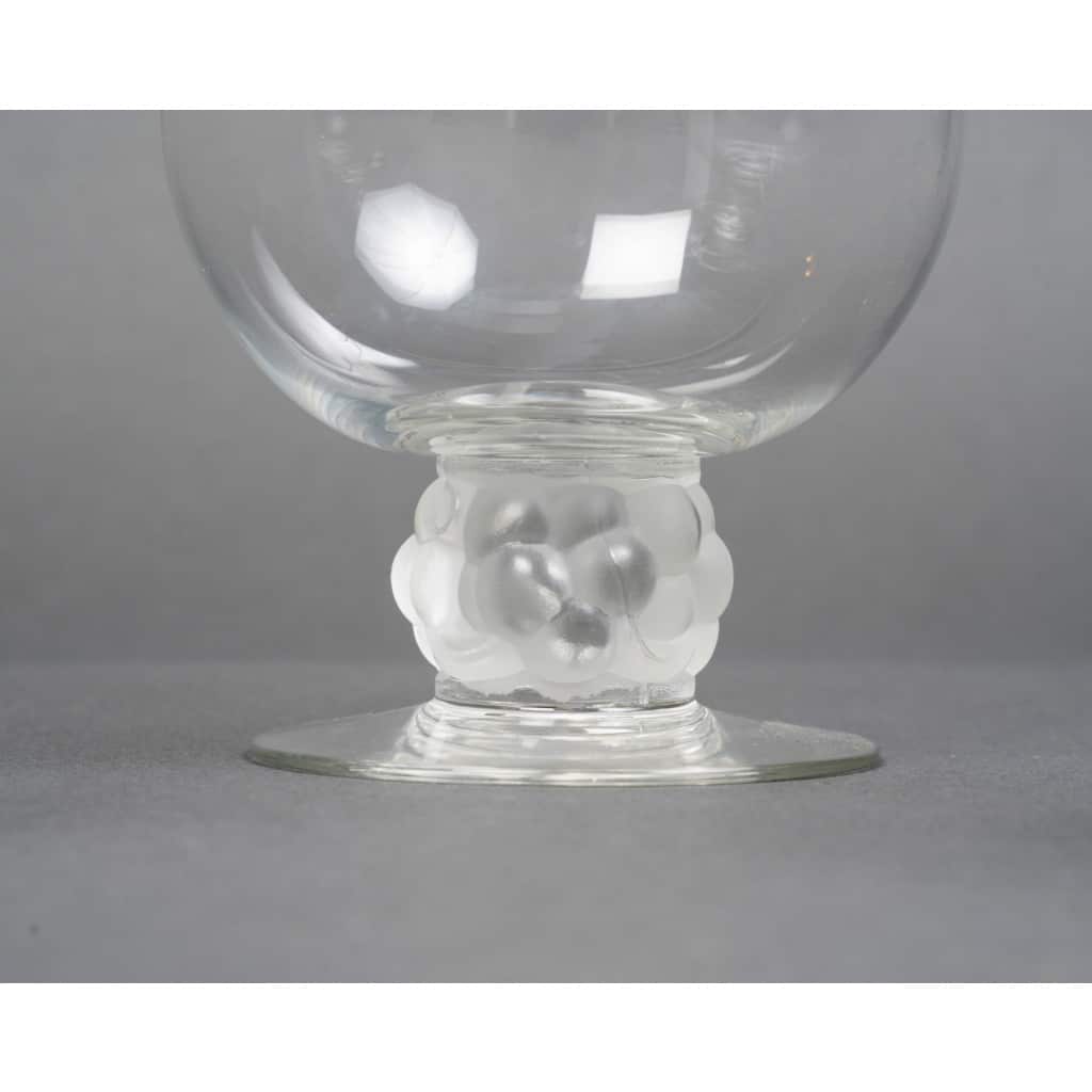 Suite de 8 Coupes à Champagne « Thoméry » verre blanc de René LALIQUE 3