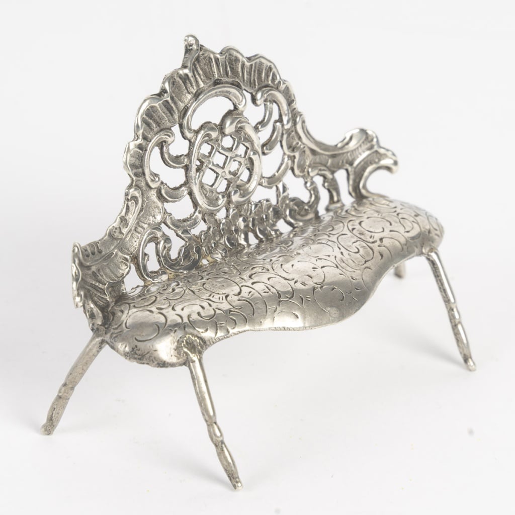 Miniature petit salon en argent massif de style Louis XV, époque fin XIXème siècle 7
