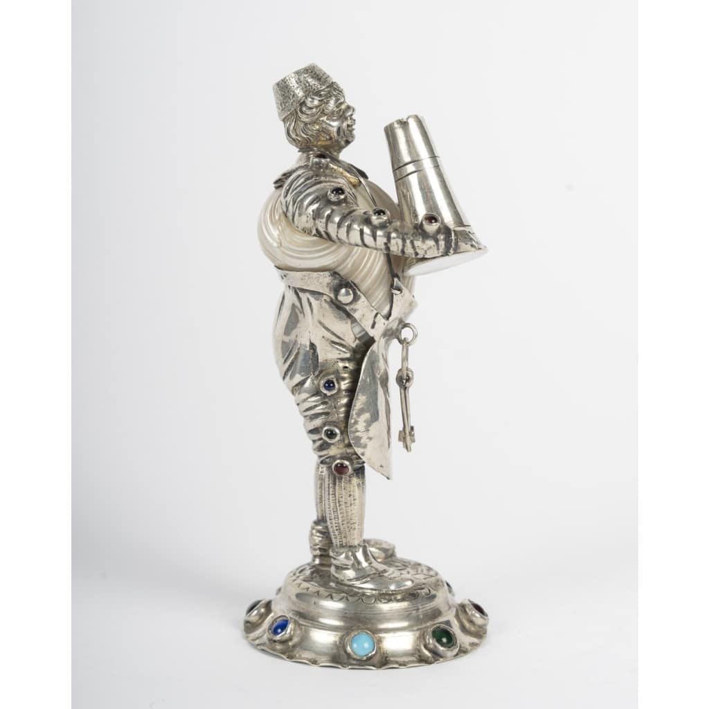 Nuremberg, Sujet en argent et coquillage, XIXème siècle 8 Nuremberg, Sujet en argent et coquillage, XIXème siècle 8