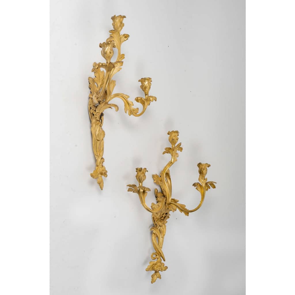 Paire de grandes appliques en bronze doré d’après Juste-Aurèle Meissonnier, vers 1850 9