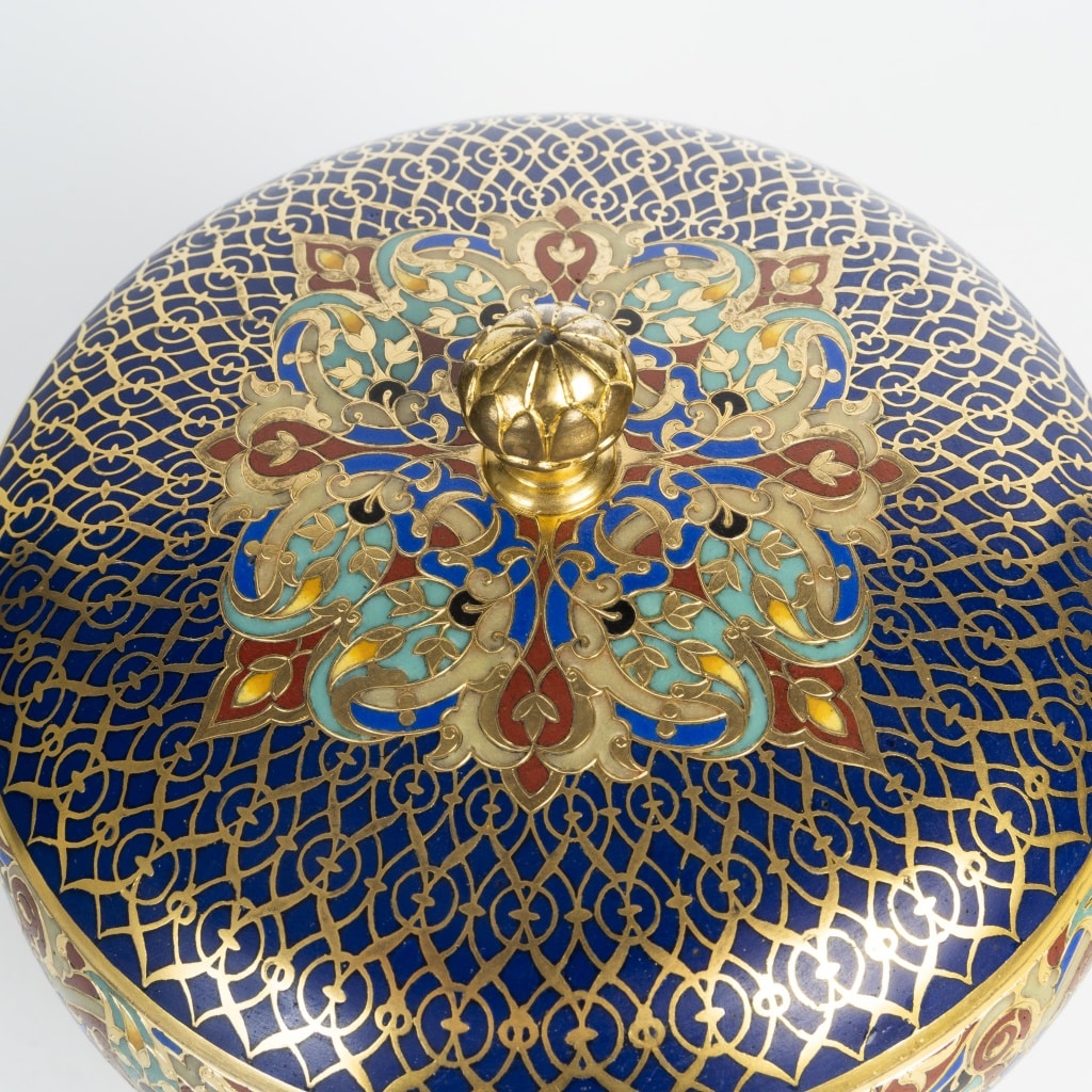 BARBEDIENNE, Coupe en émaux cloisonnées, fin du XIXème siècle 5