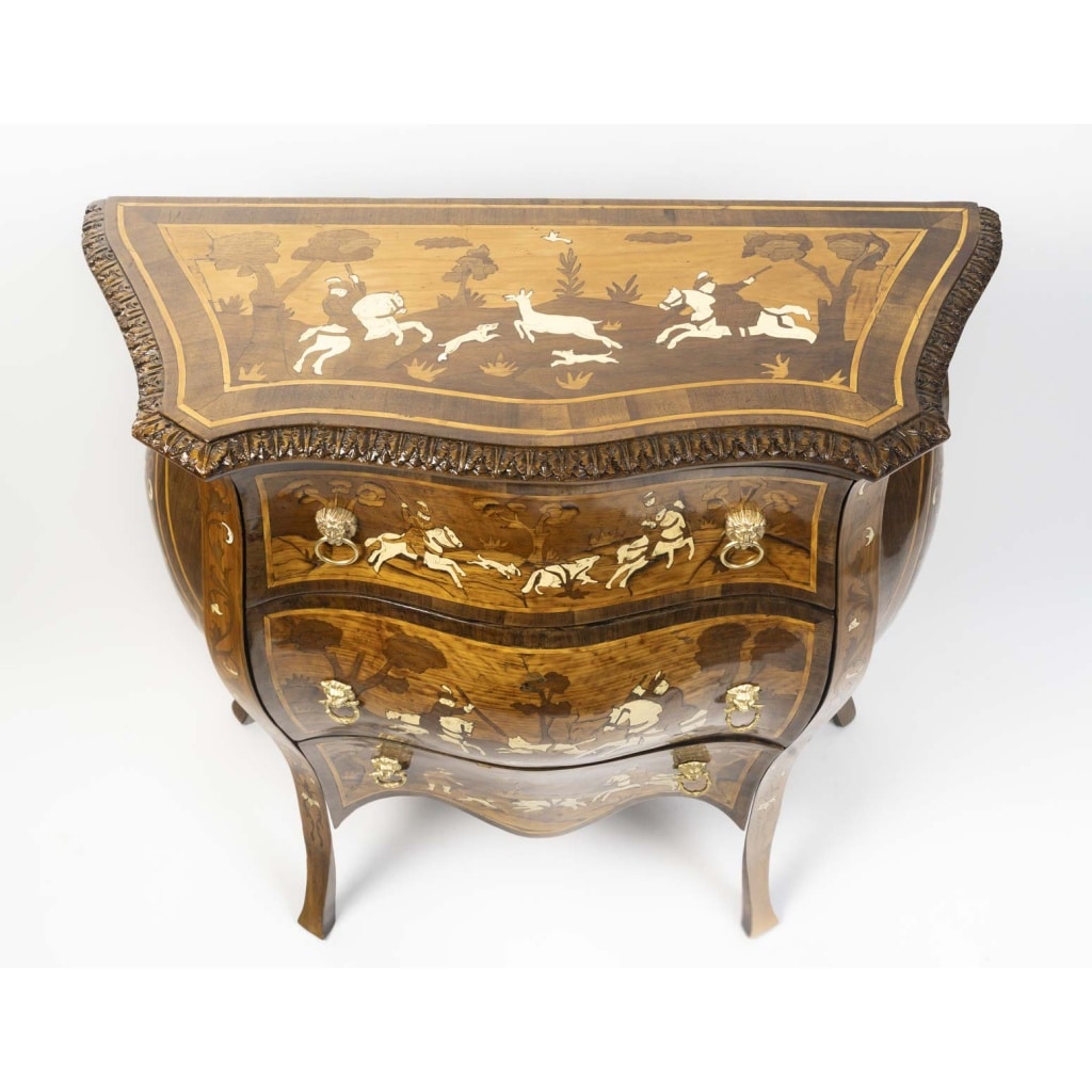 Commode lombarde, d&rsquo;époque Fin XVIIIème/Début XIXème. 3