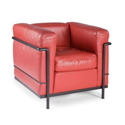 LE CORBUSIER ET PIERRE JEANNERET : Fauteuil « LC2 » cuir rouge LE CORBUSIER ET PIERRE JEANNERET : Fauteuil « LC2 » cuir rouge