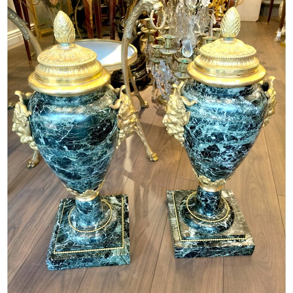 Paire de cassolettes en marbre vert de mer et bronze doré Fin 19ème siècle 9