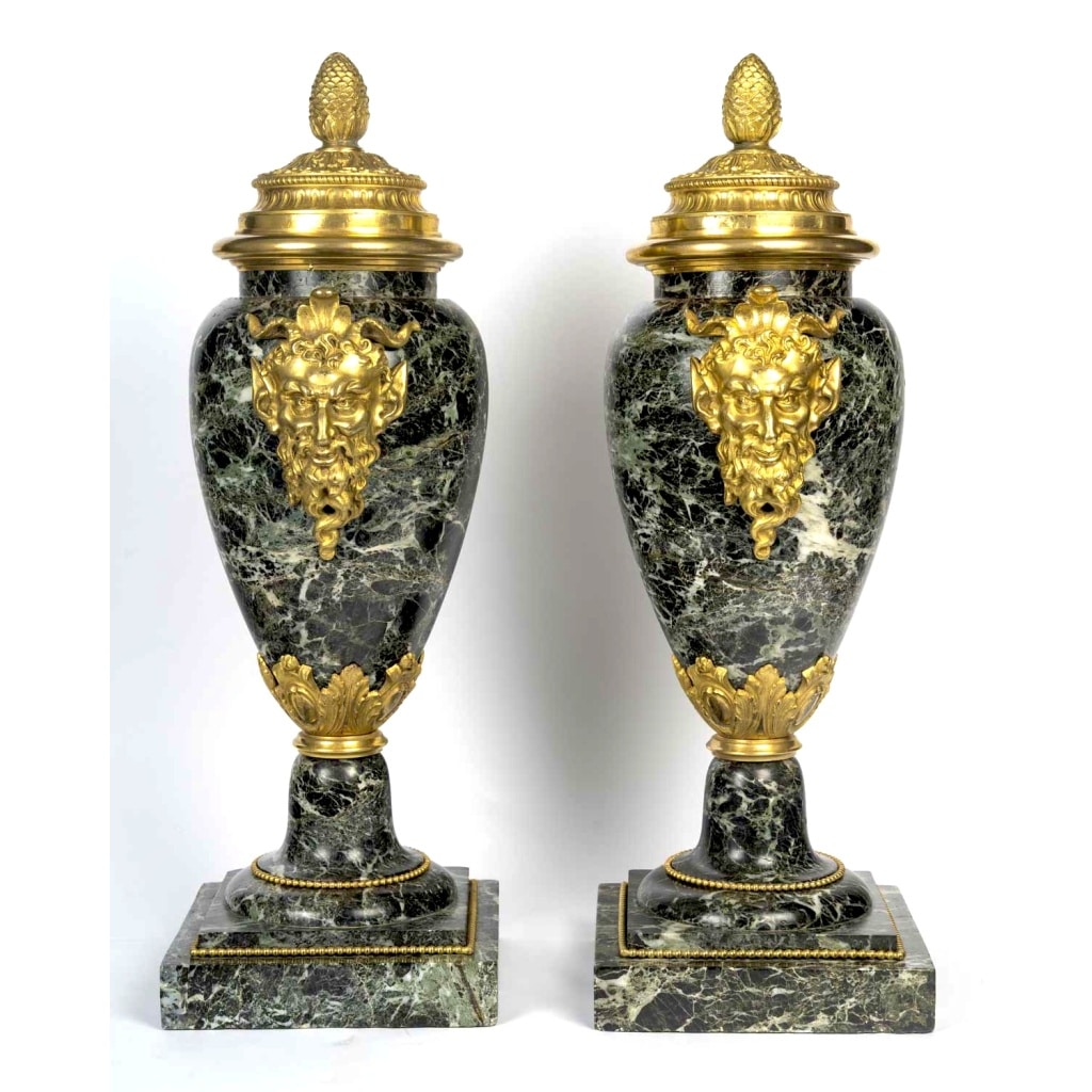 Paire de cassolettes en marbre vert de mer et bronze doré Fin 19ème siècle 3