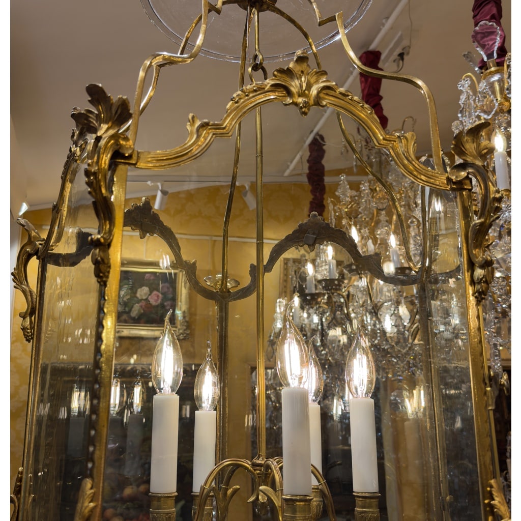 Lanterne pentagonale de style Transition en bronze ciselé et doré, vers 1790-1830 8 Lanterne pentagonale de style Transition en bronze ciselé et doré, vers 1790-1830 8