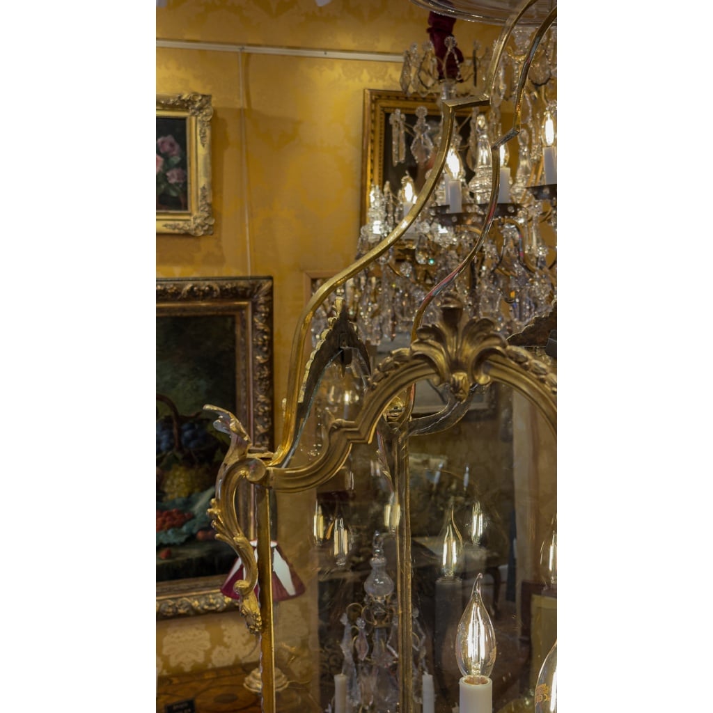 Lanterne pentagonale de style Transition en bronze ciselé et doré, vers 1790-1830 9 Lanterne pentagonale de style Transition en bronze ciselé et doré, vers 1790-1830 9