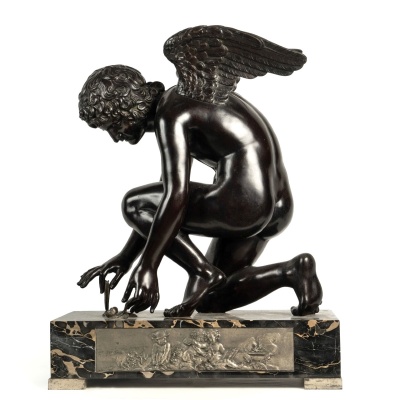 Sculpture – L&rsquo; Amour Saisissant Un Papillon , Antoine Denis Chaudet (1763-1810) – Bronze