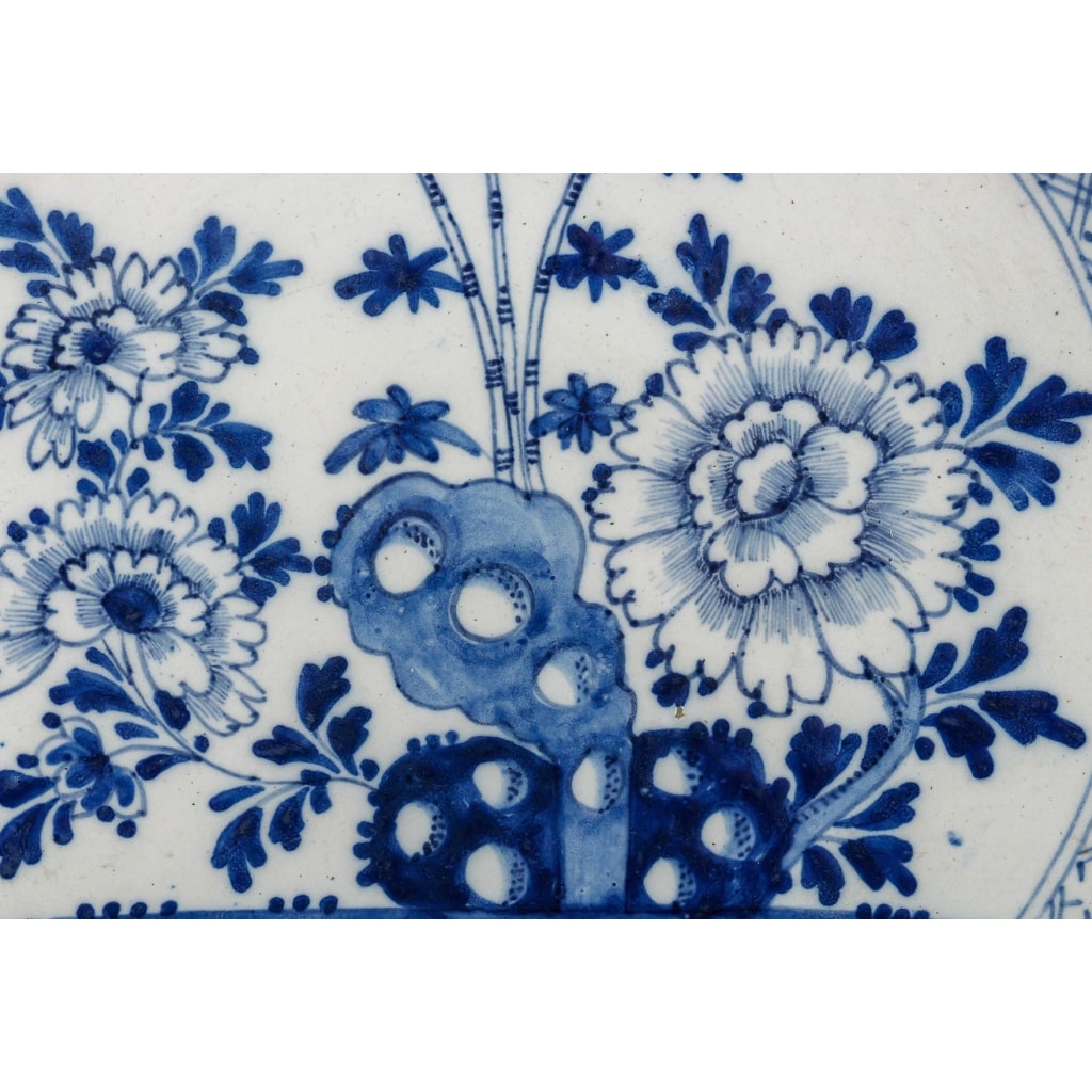 Plat en faïence de Delft à décor de branches de bambou, Manufacture L’Aiguière, vers 1750 4