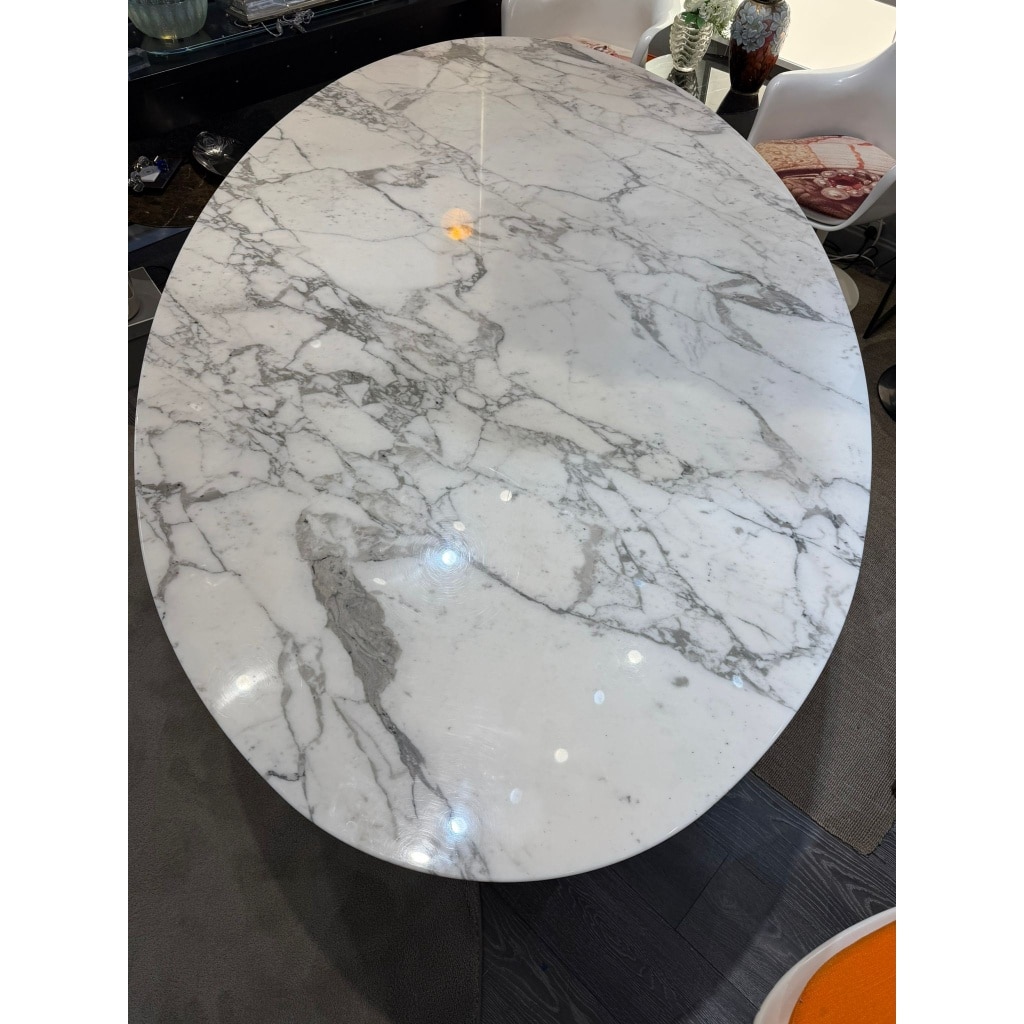 Eero Saarinen,& éditions – Knoll: table ovale 244 cm, Arabescato 10