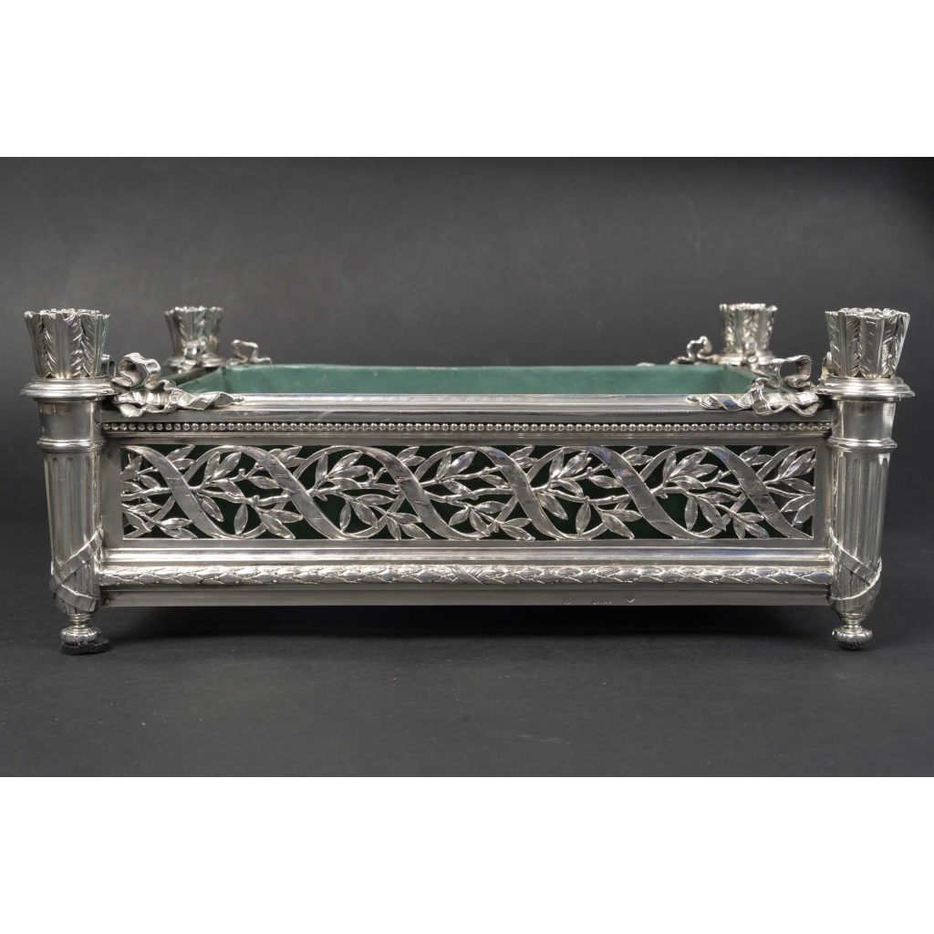 A. AUCOC – Jardinière en argent massif Epoque NAPOLEON III 15