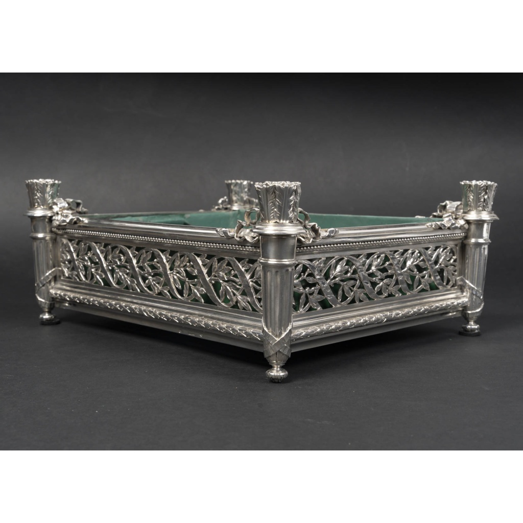 A. AUCOC – Jardinière en argent massif Epoque NAPOLEON III