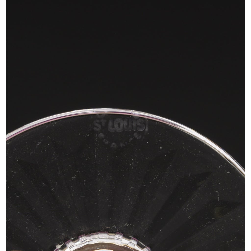 Saint-Louis, Suite de 8 flutes à champagne 9