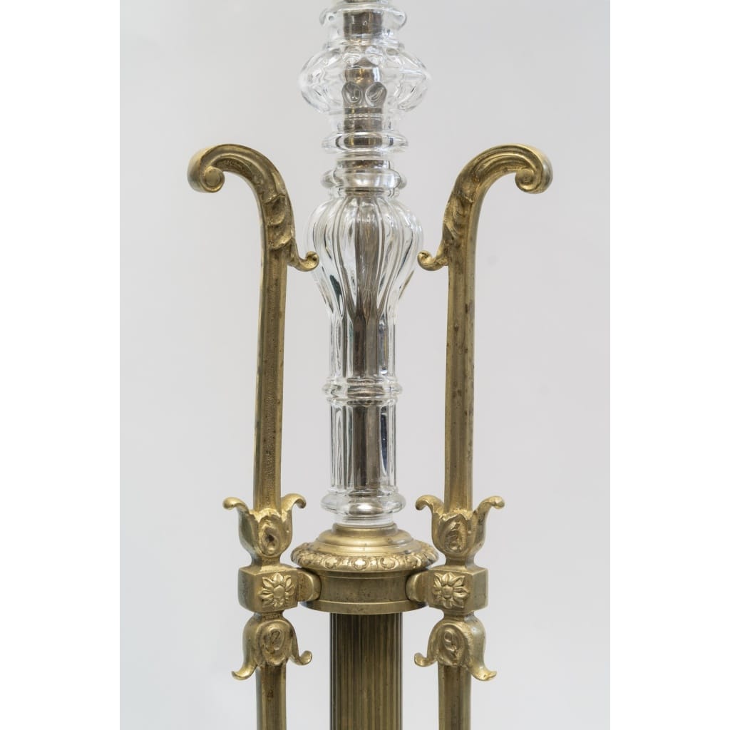Grand Lampadaire de Style Louis XV – Bronze & Cristal 7 Grand Lampadaire de Style Louis XV – Bronze & Cristal 7